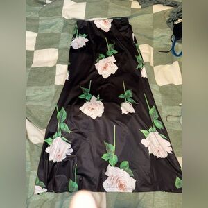 Flowery maxi skirt